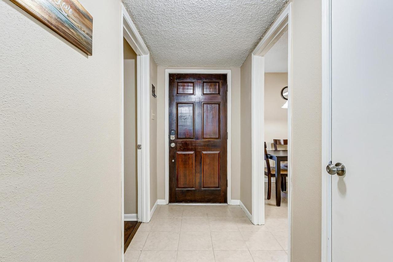 Cheerful 3-Bedroom Home With Indoor Fireplace Houston Exterior photo